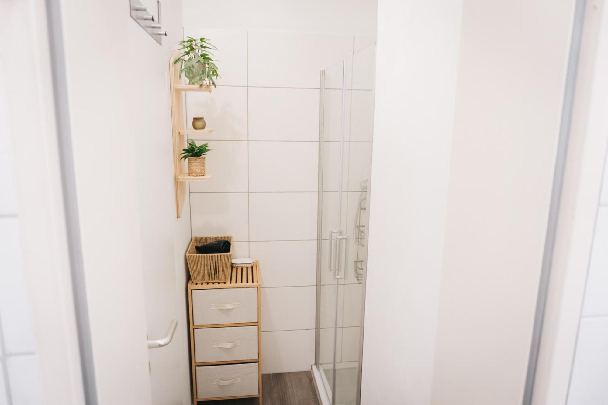 Raum Life - Vintage Loft - Heimkino Netflix - 2X Privat Parkplaetze Apartamento Straubing Exterior foto